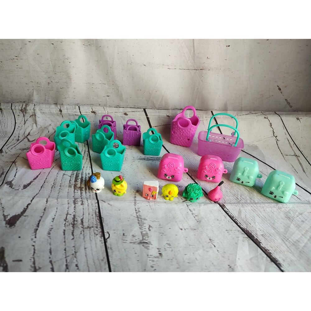 Shopkins Mixed LOOSE Lot 21 Toy Figures and accessories Bundle